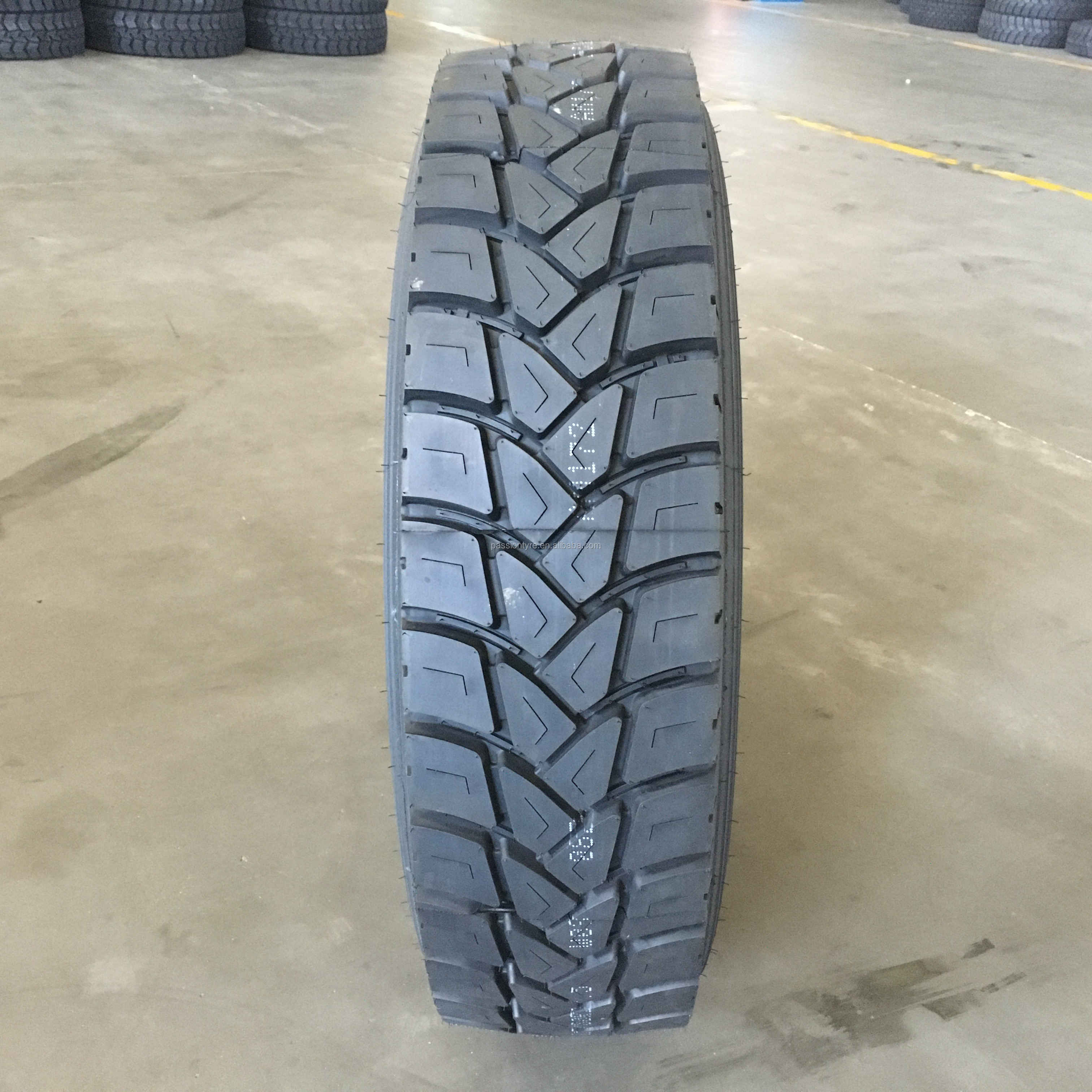 Fashional TRACMAX CENTARA JOYROAD 11R22.5 12R22.5 13R22.5 295/80R22.5 315/80R22.5 radial drive wheel truck tire