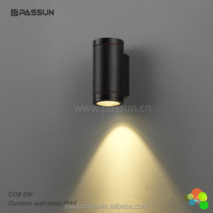 modern indoor/ outdoor IP65 led wall light up and down outdoor wall light