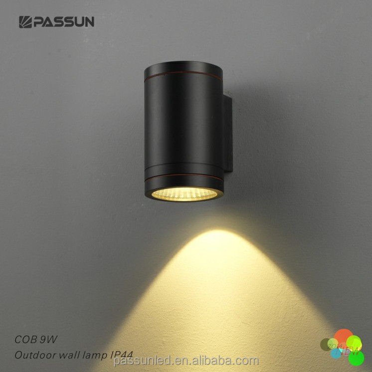 modern indoor/ outdoor IP65 led wall light up and down outdoor wall light