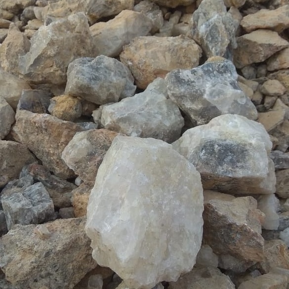 Pure Raw Calcium fluoride/Fluorspar Lumps 70%+ CaF2 purity for metallurgical and refractory industries