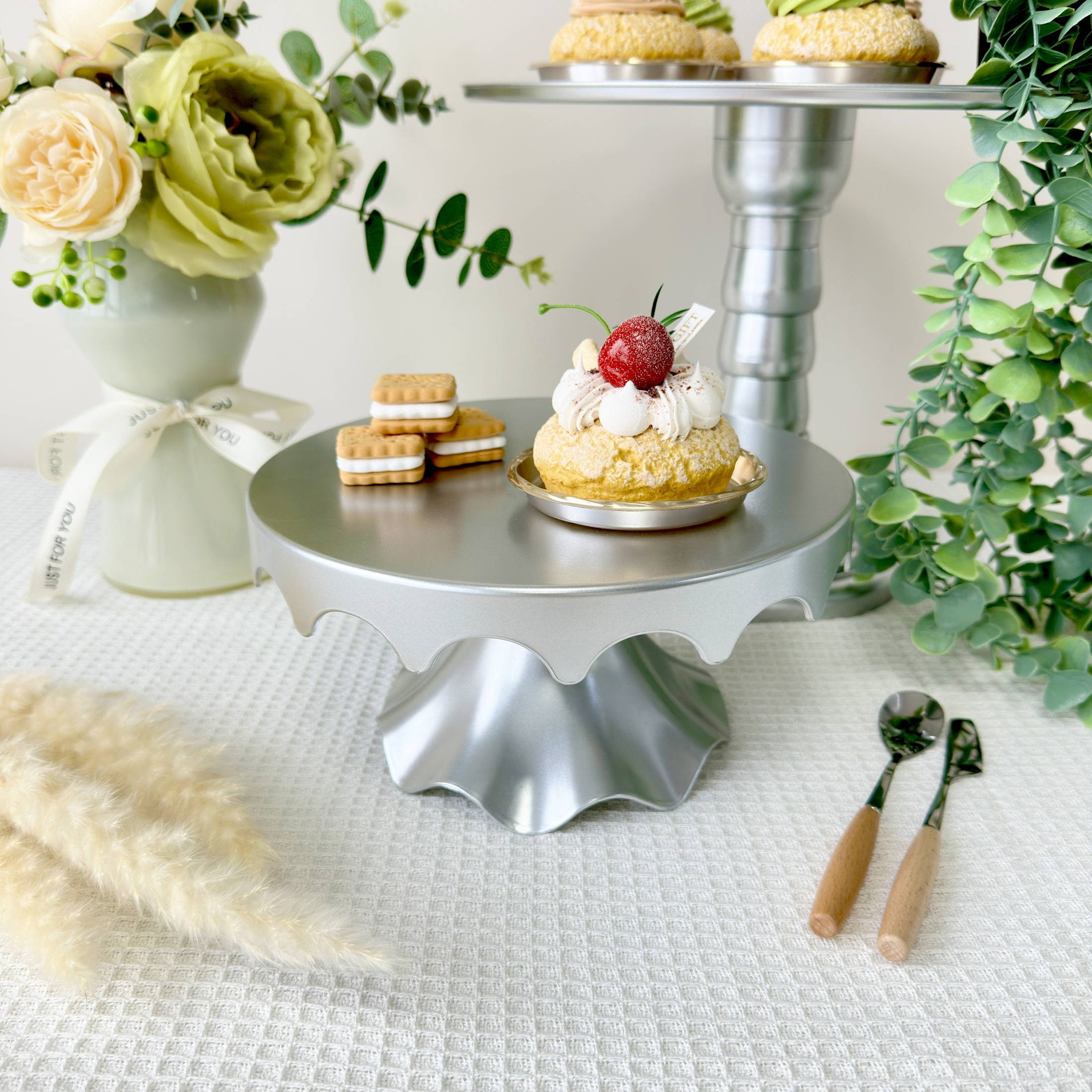 centerpieces for wedding table decorations cake stand