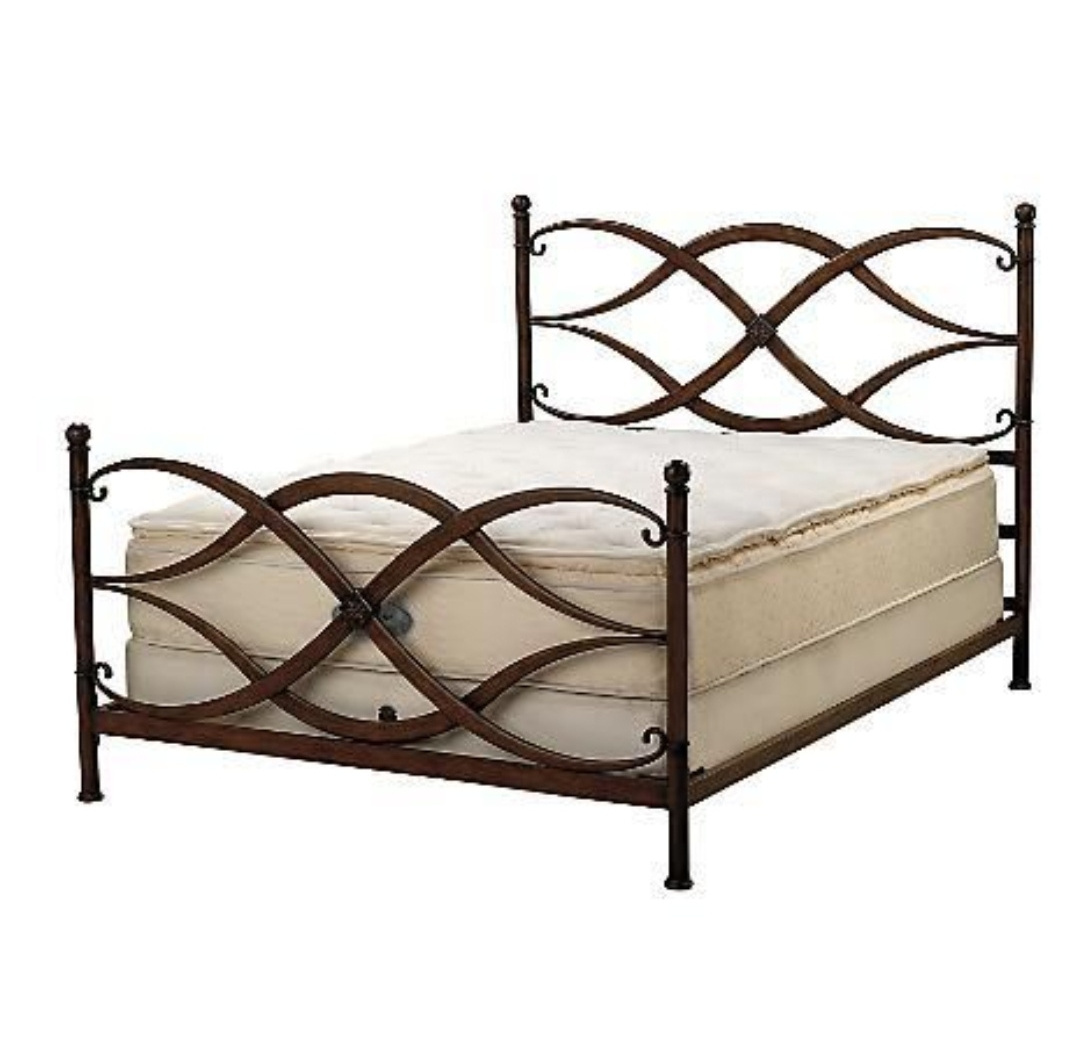 Factory Manufacture Heavy Duty Metal Bed Frame Wrought Iron Double/wrought iron bed for girls hostel hotel and restaurant