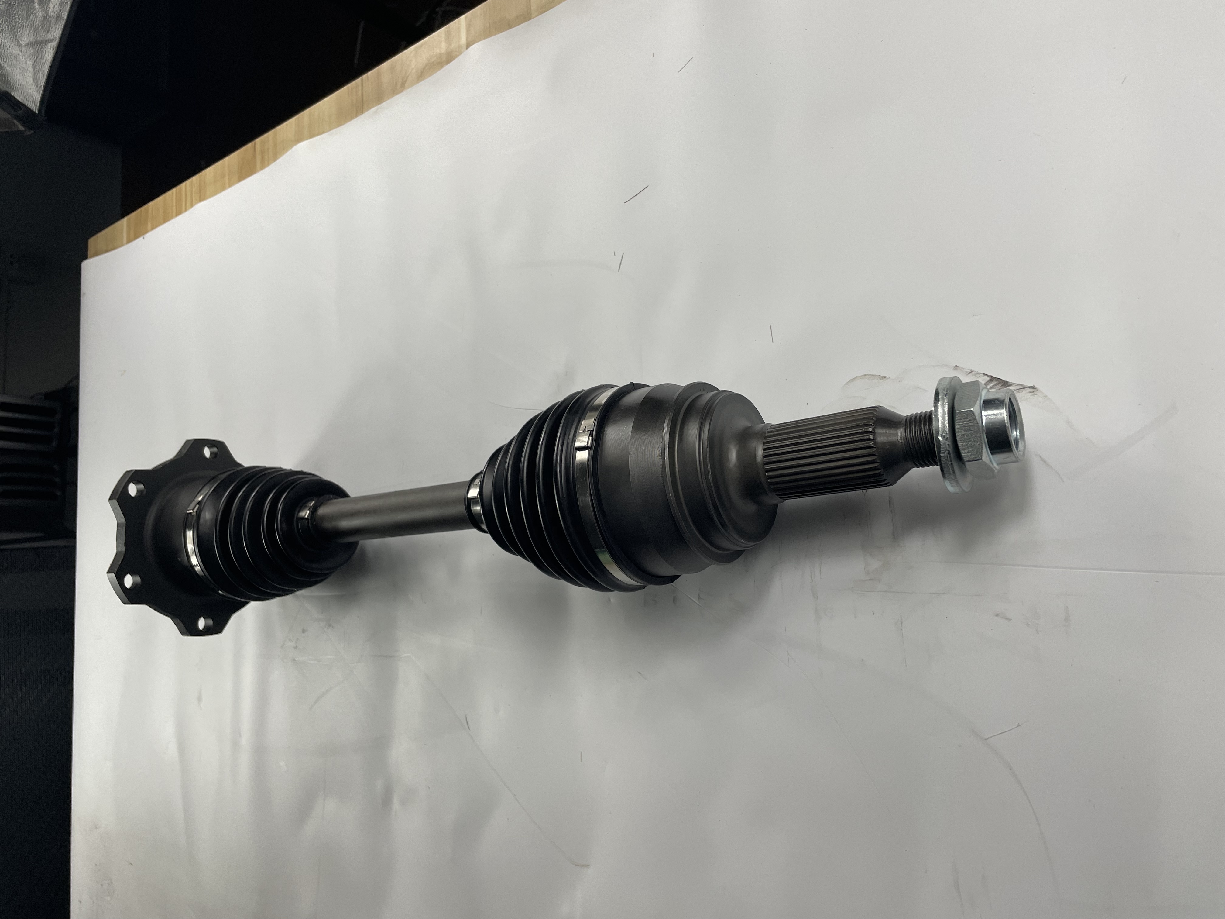 FOR 93472  CADILLAC ESCALADE CHEVROLET 1/2 TON SUBURBAN (4WD)  AVALANCHE CV AXLE DRIVE SHAFT NCV10143 60-1430