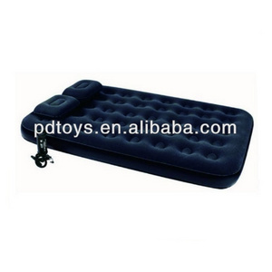 Deluxe Twin size inflatable flocked air bed with movable pillow