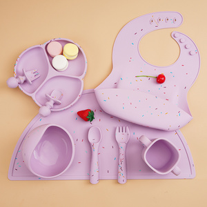 Custom Kids Dining Trending Eco Friendly Weaning Children Baby Tableware Set Bib Bowl Suction Plate Silicone Baby Feeding Set