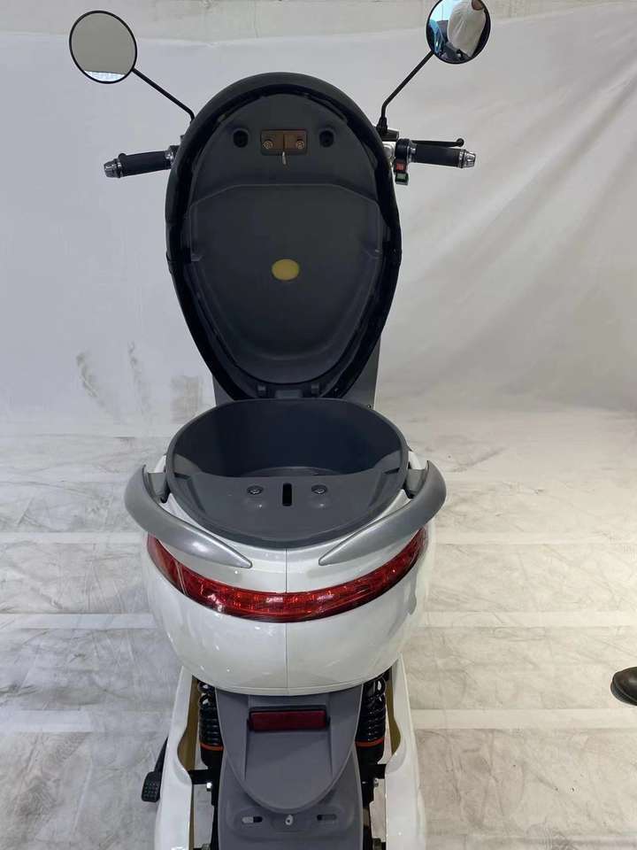 2024 Chinese new big power adult scooter 1000w 1500w /2000w electric scooters support customization