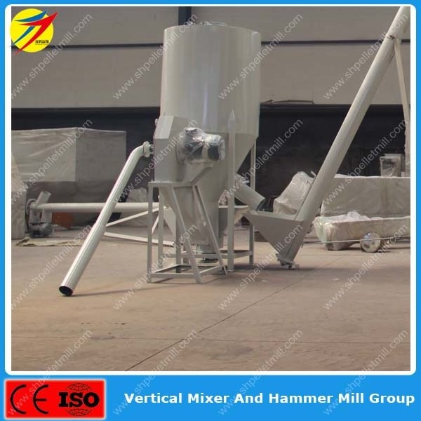 Pig feed grinder mixer for making powder feed