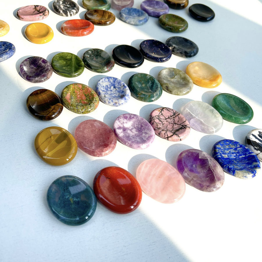 Wholesale Mixed Worry Stone Crystal Thumb Gemstone Natural Crystal Therapy Reiki Massage Chakra Worry Stone