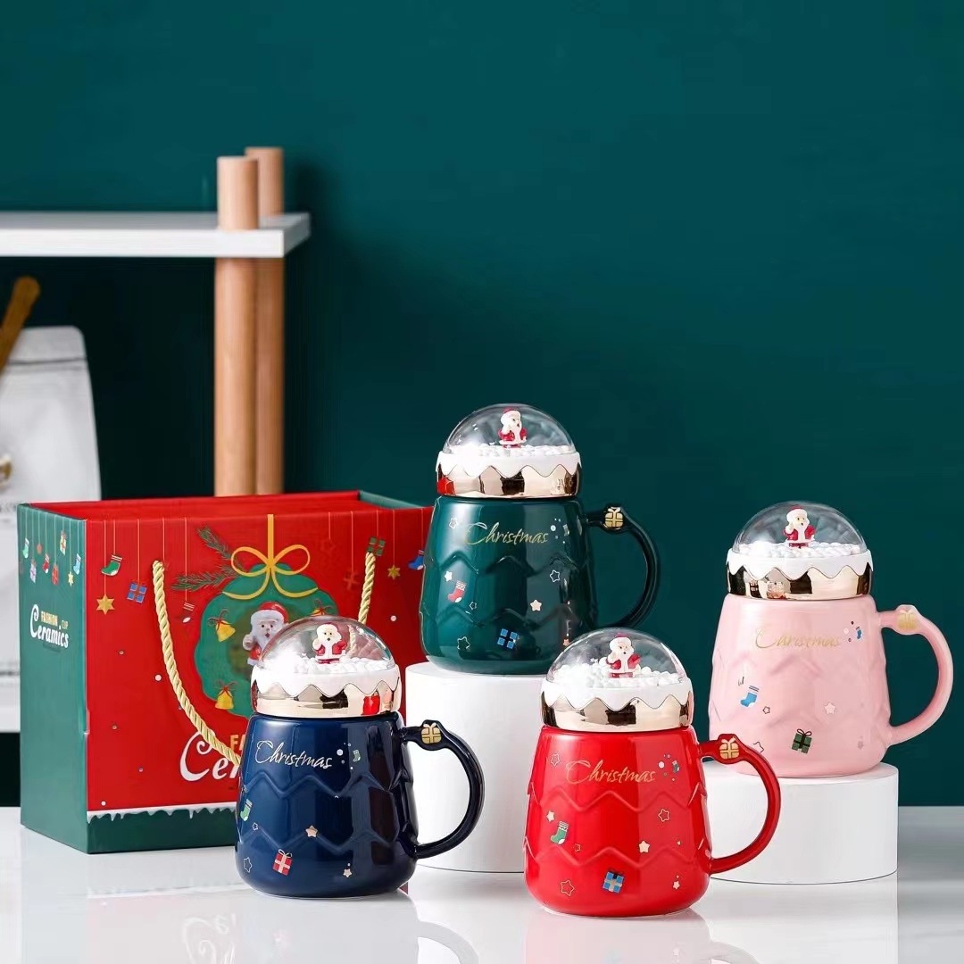 New Christmas Novelty Gift 500ml Christmas Themed Snowman Ceramic Mug with Lid