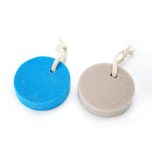 Remove calluses and dead skin and rub feet easily with a rope to rub feet foot bath massage clean round pumice stone