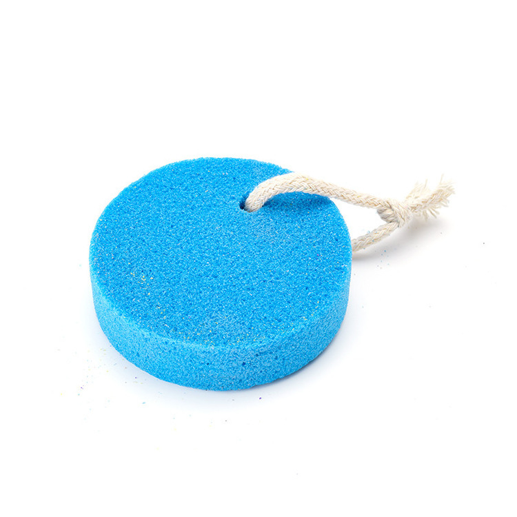 Remove calluses and dead skin and rub feet easily with a rope to rub feet foot bath massage clean round pumice stone