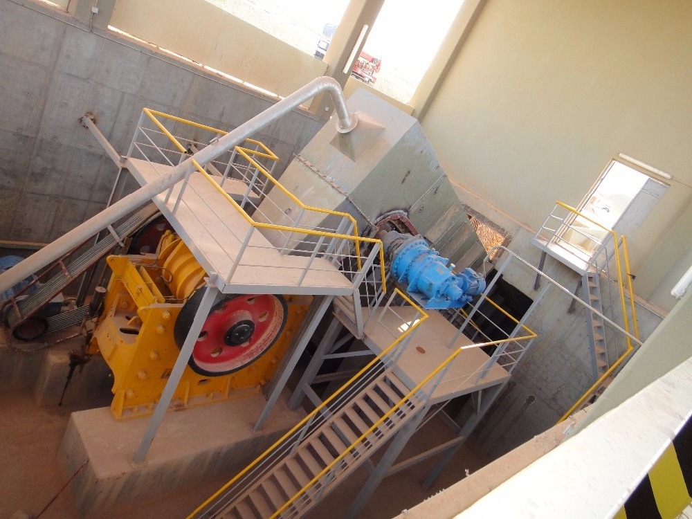 jaw crushing equipment for cement plant