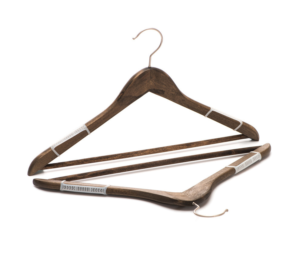 Manufacture classic non-slip antique wooden shirt hanger clothing hanger