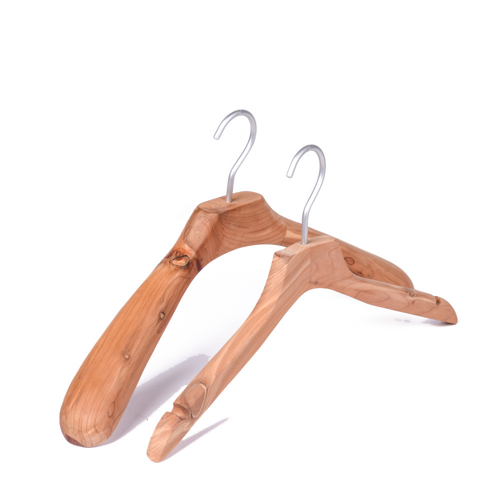 Luxury Insect repellent and repellent red cedar wood coat clothes hanger