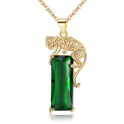 New Simple Metal Copper Gold Color Animal leopard Green Crystal Pendant Necklace For Women Fashion Necklace Jewelry