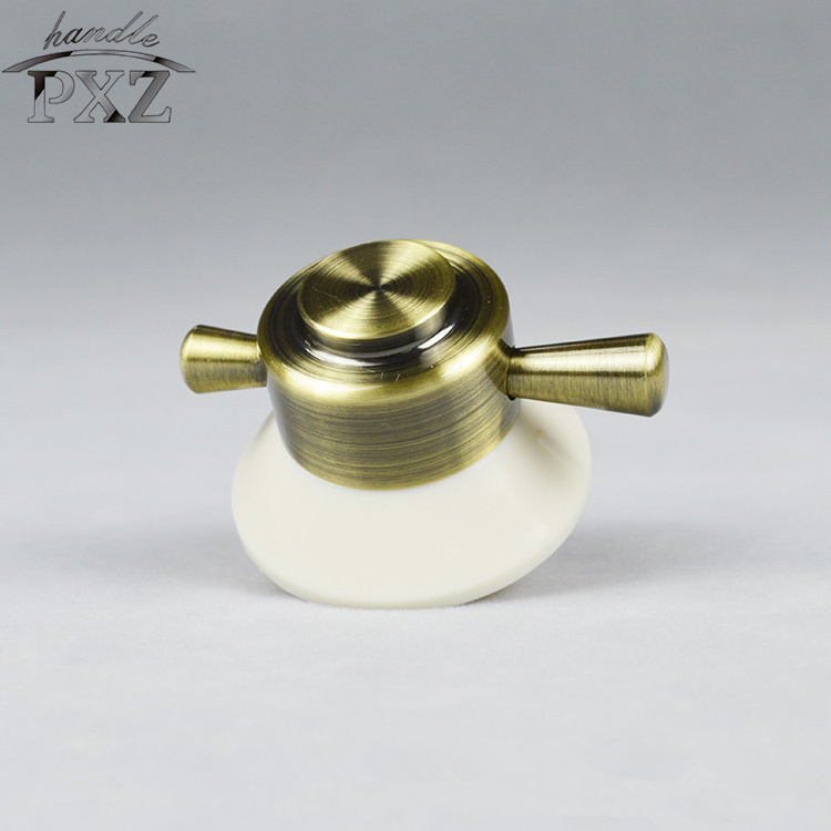 Luxury antique design metal knobs brass furniture cabinet knobs for drawer dresser wardrobe