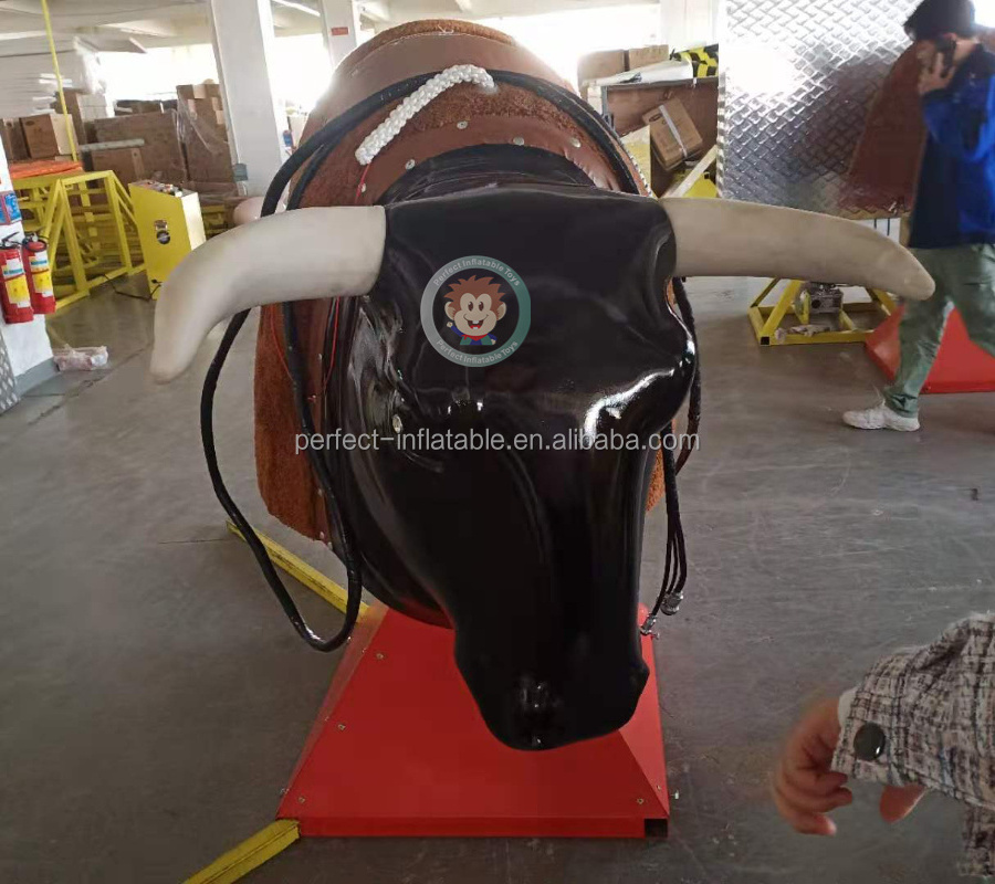 Amusement park games rodeo mechanical bull inflatable bullfighting machine for sale mechanical bull