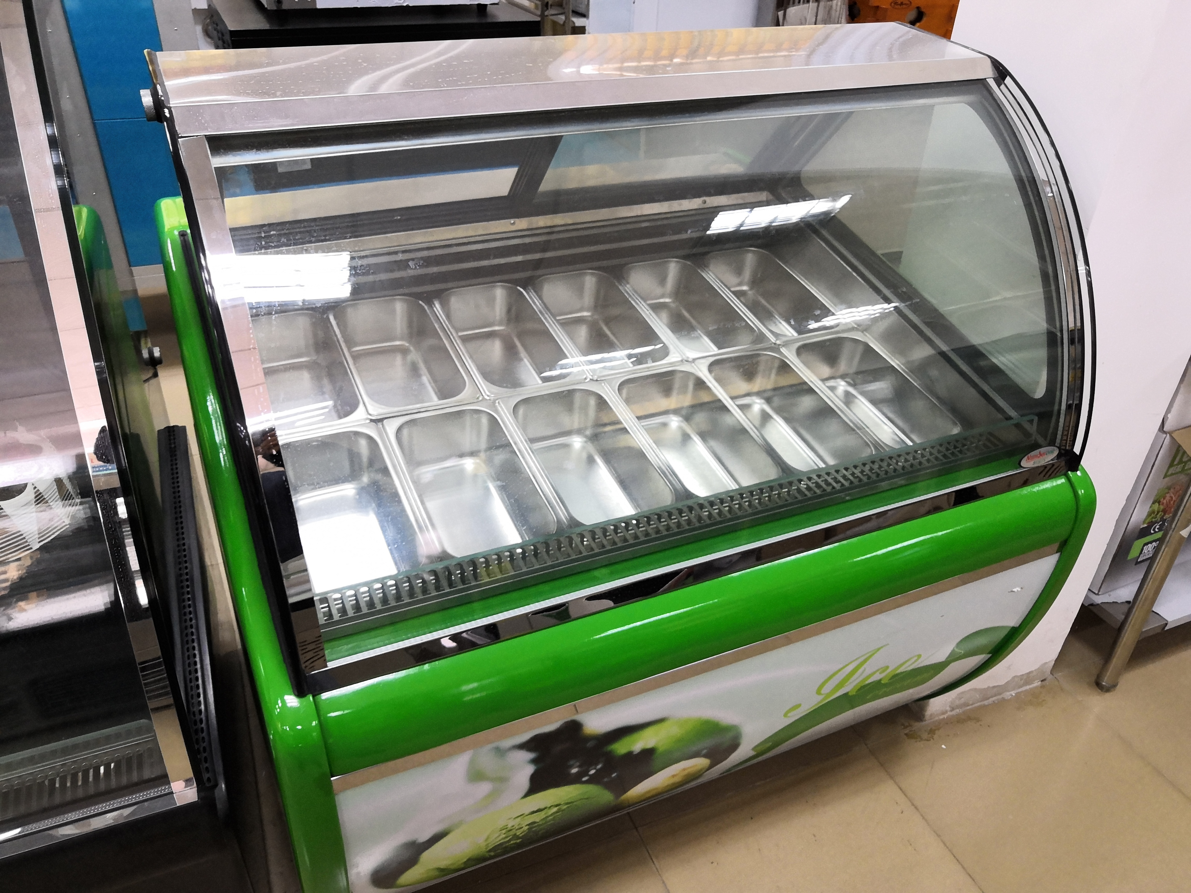 Commercial Counter Top Glass Ice Cream Display Showcase Freezer With 16 pans