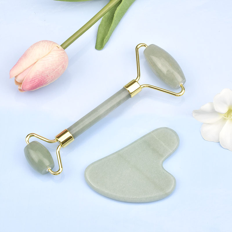 Natural gemstone green skincare face lift tool aventurine jade roller and gua sha set jawline exerciser