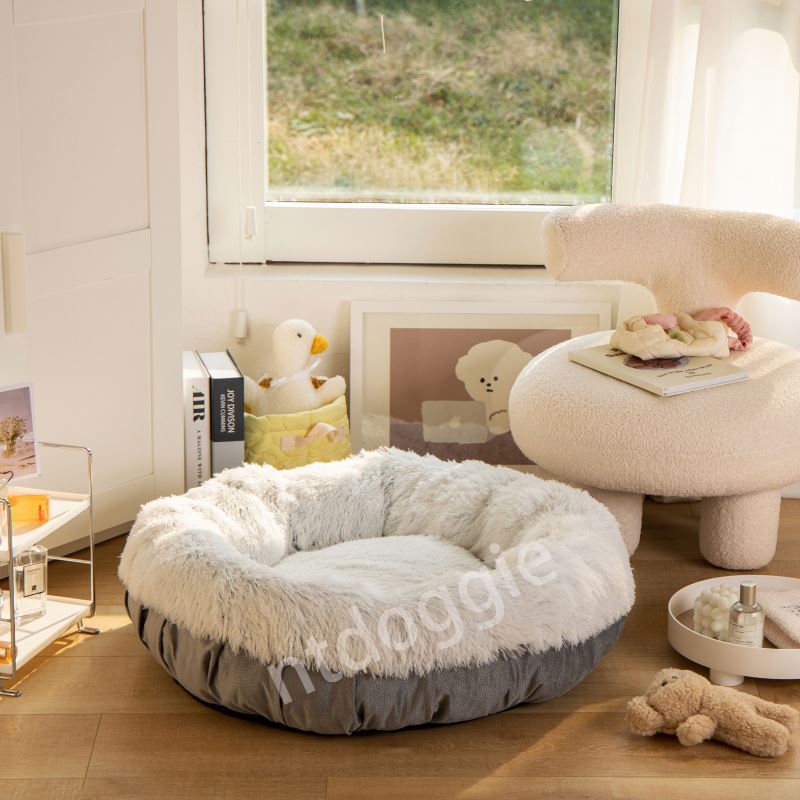 Dropshipping Wholesale Winter Warm Faux Fur Cuddler Round Donut Cat Bed Dog Cushion Bed