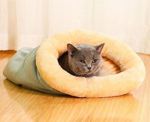 Hot sale Warming cat nest bed Fluffy winter Pet Cat Cave Tent Soft Plush Pet Cat Bed Small pet sleeping bag