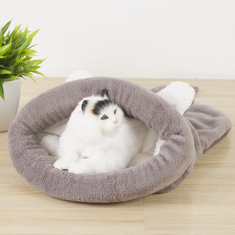 2024 New cat cave bed indoor cute pet bed blanket fluffy washable portable cat nest pet small bed Bag