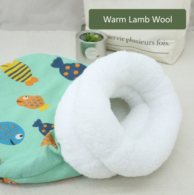 New Wholesale Cat Sleeping Bag Lamb Wool Warm Cat Cave Bed Semi-Closed Sleeping Bag For Cat