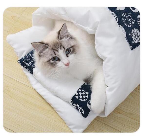 New Arrival Cat Sleeping Bag Pet Warm Winter Bed Small Dog Bed