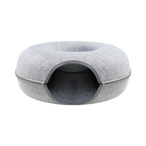 High Quality Pet Felt Scratch Resistant Indoor Donut Cat Hideaway Tunnel Cave Bed