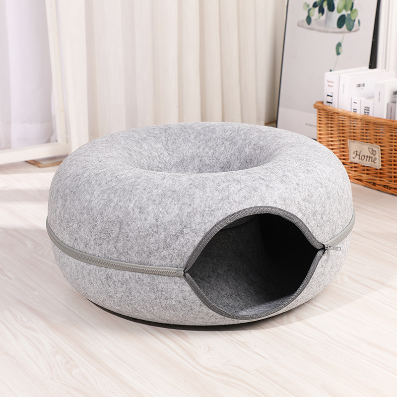 High Quality Pet Felt Scratch Resistant Indoor Donut Cat Hideaway Tunnel Cave Bed