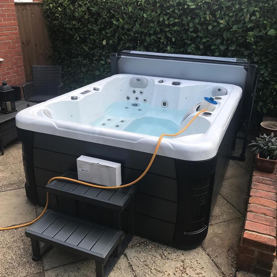 Ponfit spa PFDJJ15 luxury freestanding Hottub Outdoor bathtub Spa  hydro massage bathtubs & whirlpools tubs  manufacturer