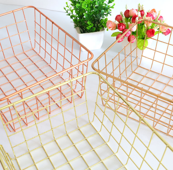 Factory Wholesale Stainless Steel 304 Carbon Steel Metal Iron wire basket Rose Gold Storage Basket For Furniture Items Storage