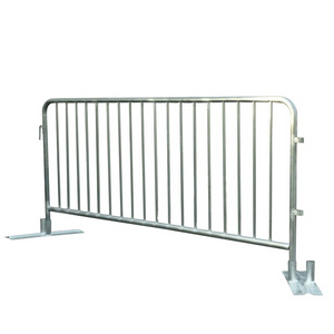 Custom Portable Safety Road Barricade Fence Traffic Metal Crowd Control Barrier Security fence