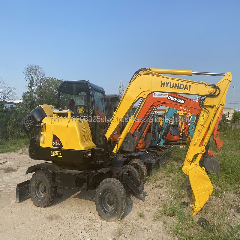 55km/h 6 Ton wheel excavator machine Hyundai Robex 60W-7 60W 60W-9 four-wheel drive hydraulic tire excavator