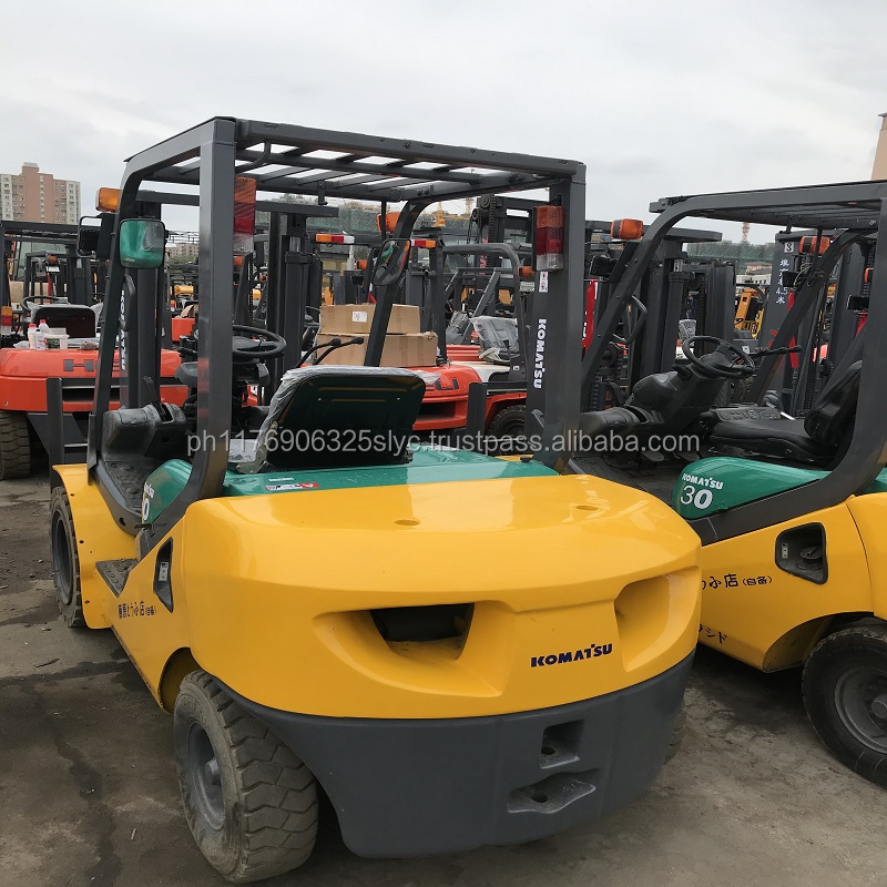 Used high quality Komatsu Forklift 3ton Diesel FD30 for sale in Shanghai