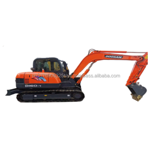 Used Doosan DH60 DH55 crawler excavator, used DH55 backhoe digger DH60-7 Doosan mini excavator with dozer blade hot sale