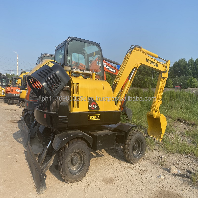 55km/h 6 Ton wheel excavator machine Hyundai Robex 60W-7 60W 60W-9 four-wheel drive hydraulic tire excavator