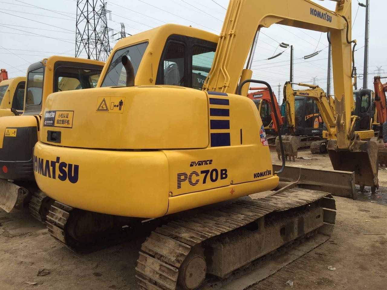 Second hand Komatsu PC70 Crawler Excavator, PC35MR/PC55MR/PC60 Excavator For Sale