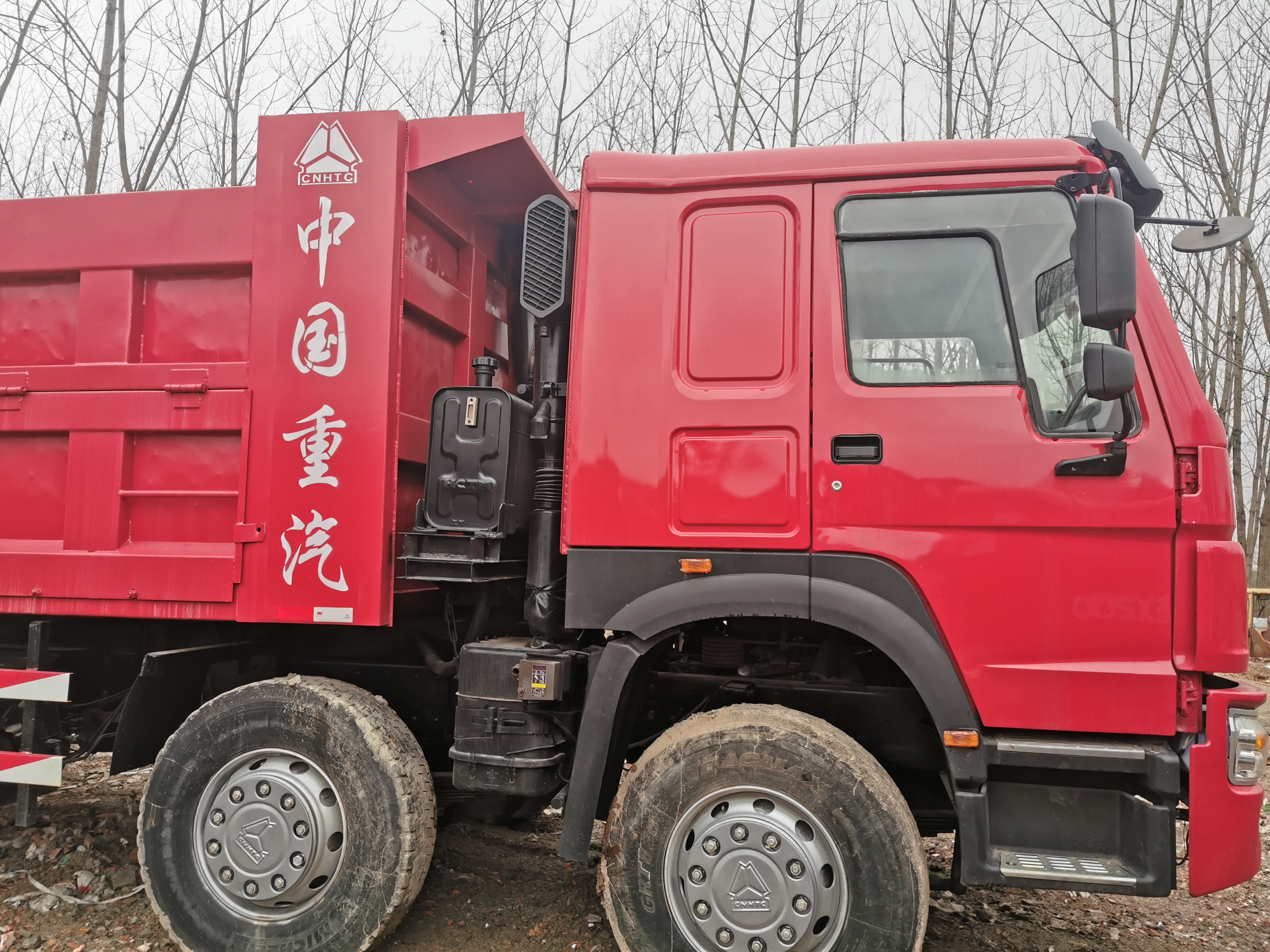 Sinotruk Howo 8x4 6x4 12 wheels 10 wheels Dump truck Tipper Truck / 30 ton tipper truck with low price