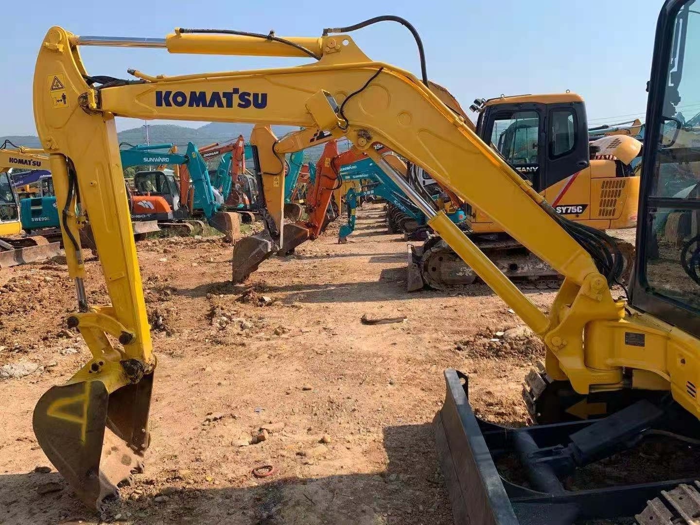 Used Komatsu hydraulic mini PC35MR Crawler excavator  PC35MR PC55MR PC60 PC70 Excavator For Sale