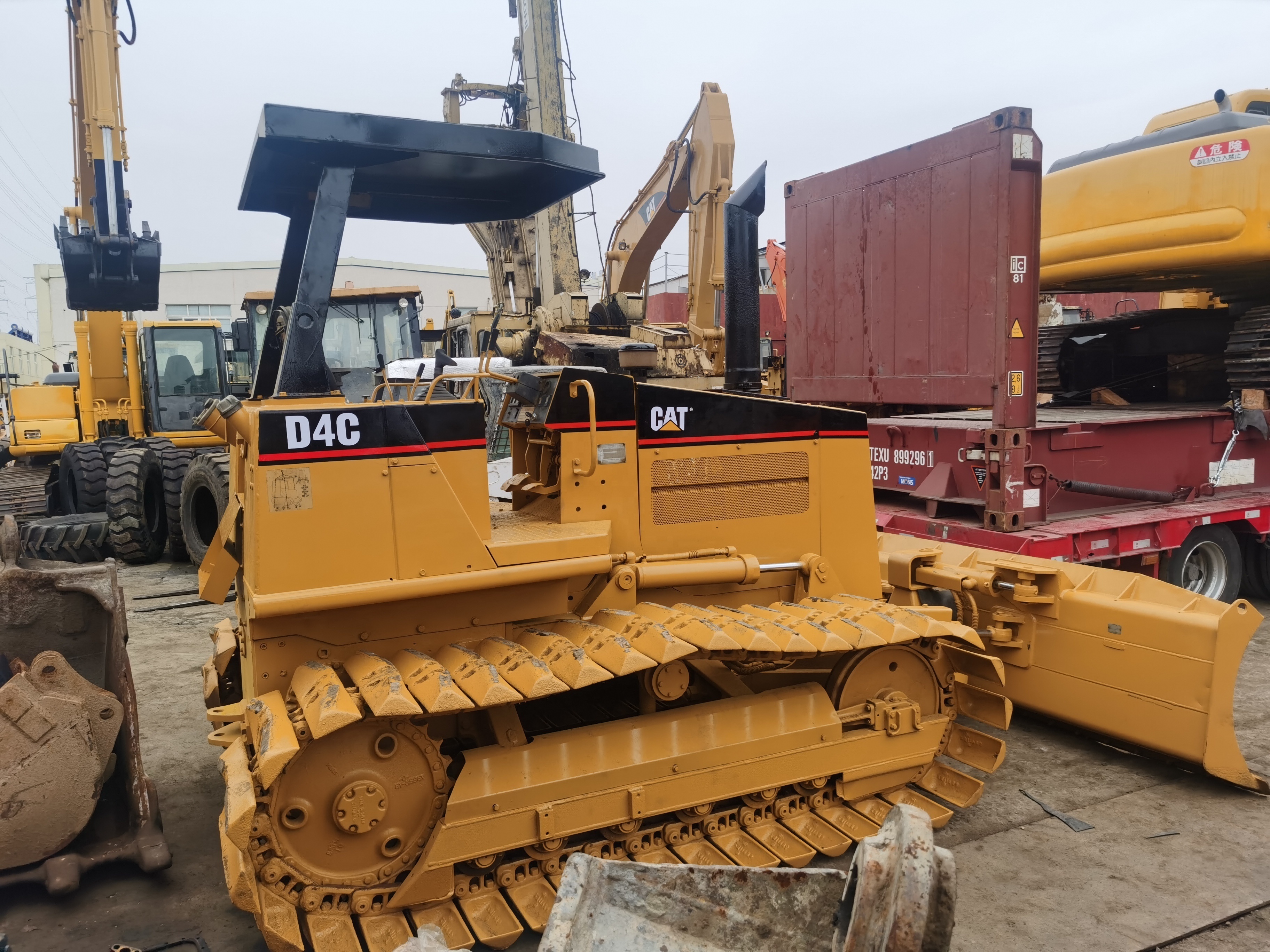 Used Caterpillar Mini Dozer CAT D4C Bulldozers Good Condition Original Bulldozer cheap For Sale