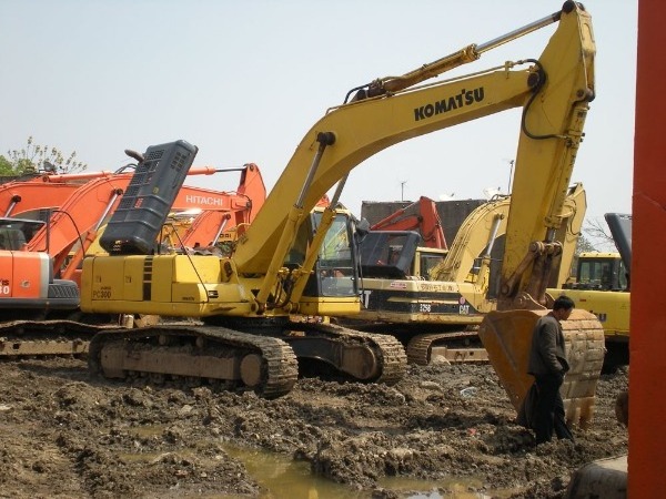 30 TON Used Komatsu PC300-6 Hydraulic Crawler Excavator pc300 pc300-7 pc300-8 excavators cheap For  Sale