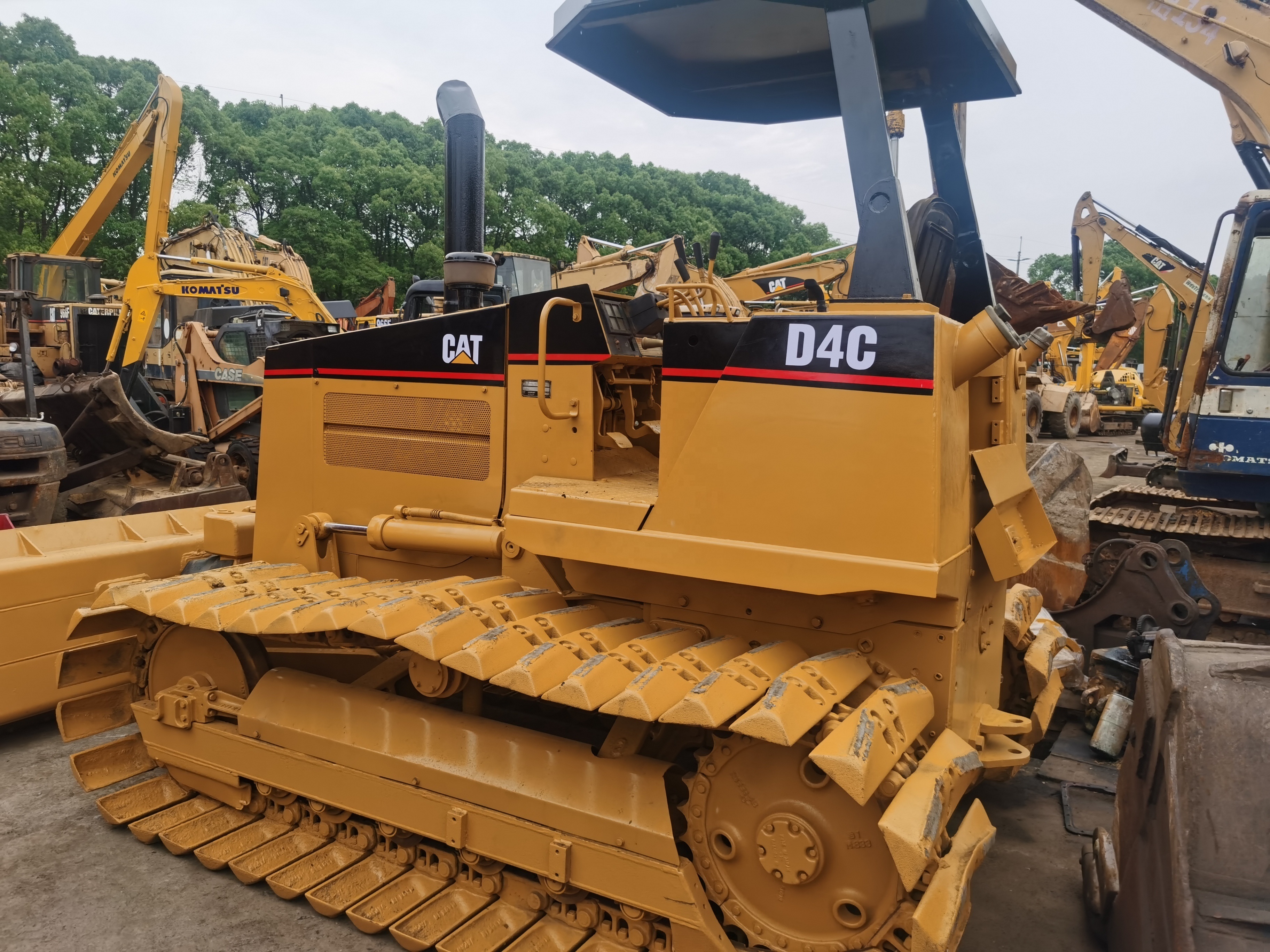 Used Caterpillar Mini Dozer CAT D4C Bulldozers Good Condition Original Bulldozer cheap For Sale