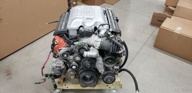 Dodge challenger srt hellcat 15-17 V8 6.2L supercharged engine transmission 38k