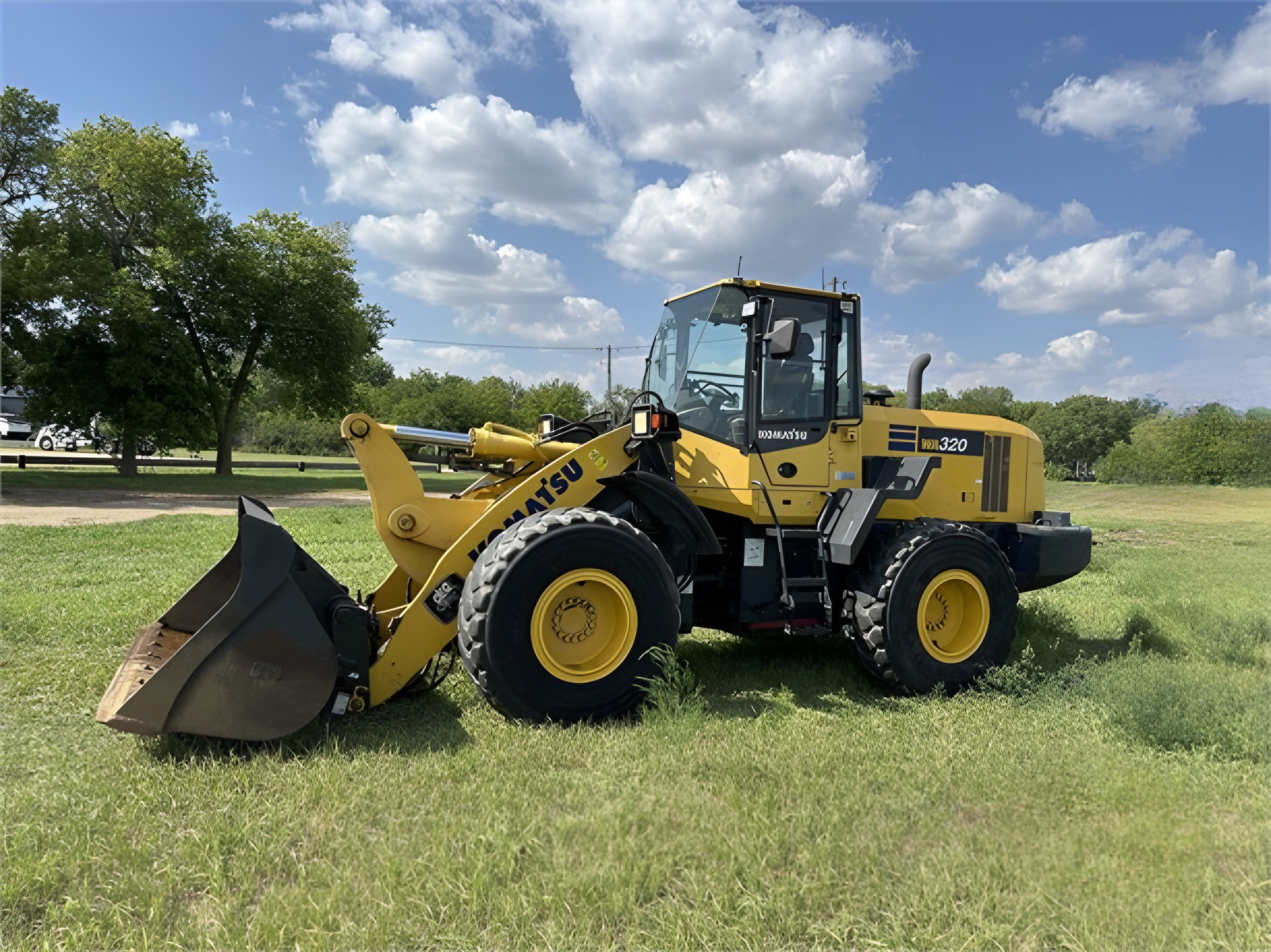 Backhoe Loader Good Condition Excellent Functional 2016 Komatsu WA320 7 Compact Diesel Engine Wheel Loader Machinery