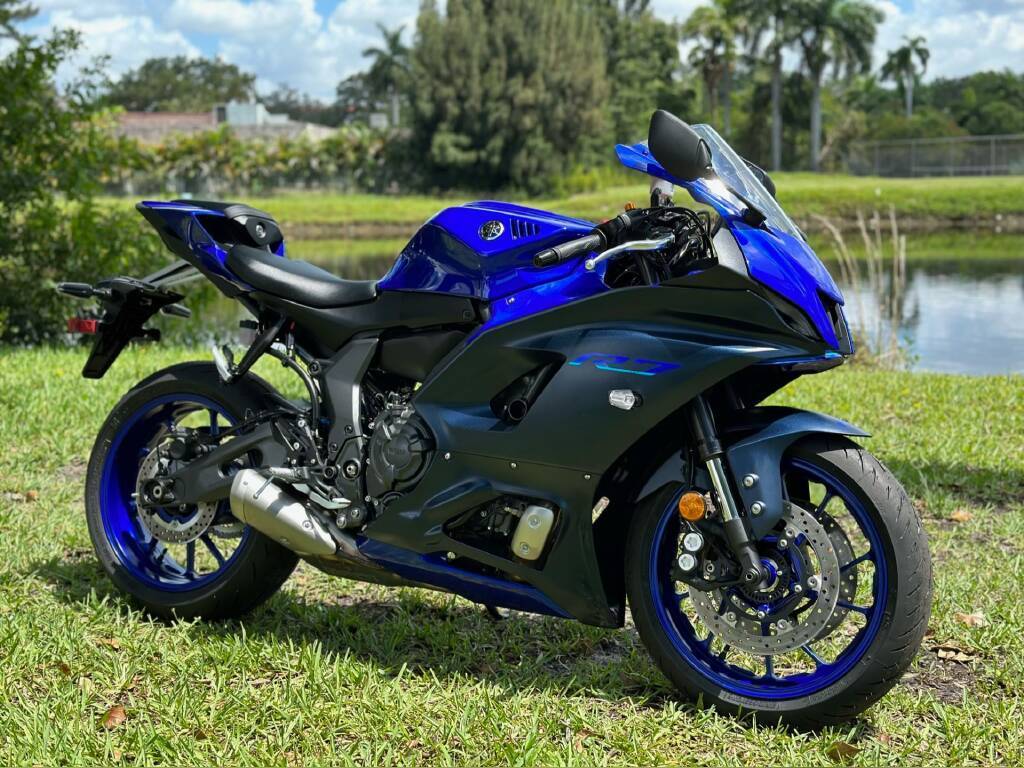 used 2023 Yamaha YZF R7  Sportbike Motorcycle