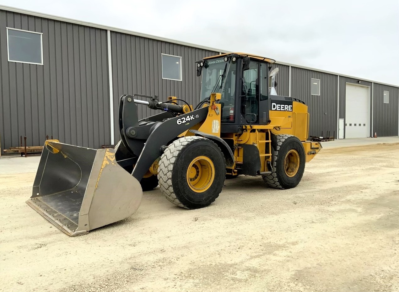 Affordable Price on DEERE 624K Wheel Loaders with 4 Speeds, Power Shift Transmission Type and Differential Lock Ready to Ship