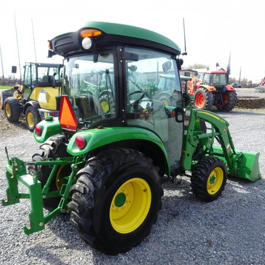 100% Original Brand 4WD Compact Utility Farm Tractor JD 3039R with JD Quick Attach Bucket 3-Point Hitch 540 PTO Diesel Engine