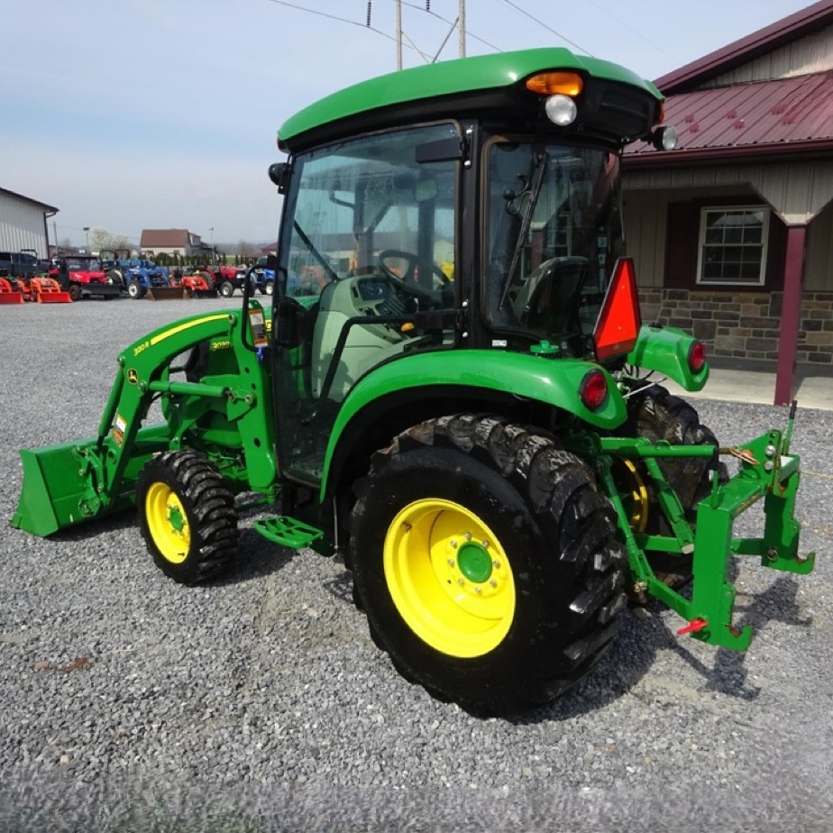 Fully Inspected Affordable 4x4 JD 3039R Farm Tractor Loader with JD Quick Attach Bucket 3-Point Hitch 540 PTO E-Hydro