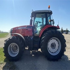 MASSEY-FERGUSON Large Agricultural Farm Tractor Massey Ferguson 7724